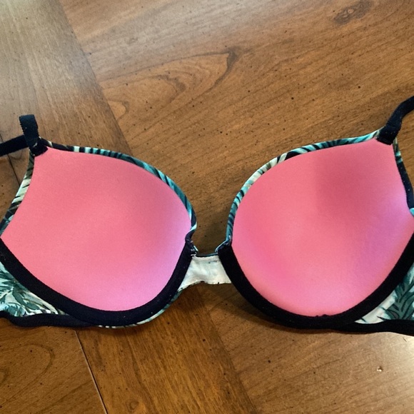 34B PINK Victoria’s Secret “Wear Everywhere Demi” Bra - Picture 5 of 13